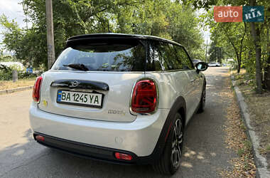 Хэтчбек MINI Cooper 2022 в Киеве