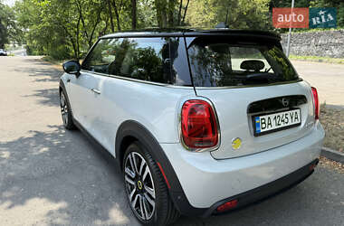 Хэтчбек MINI Cooper 2022 в Киеве
