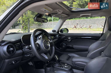 Хэтчбек MINI Cooper 2022 в Киеве