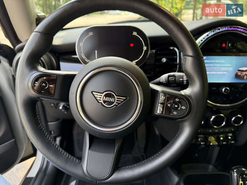 Хэтчбек MINI Cooper 2022 в Киеве