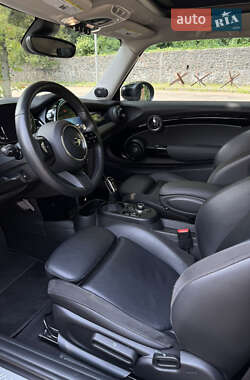 Хэтчбек MINI Cooper 2022 в Киеве