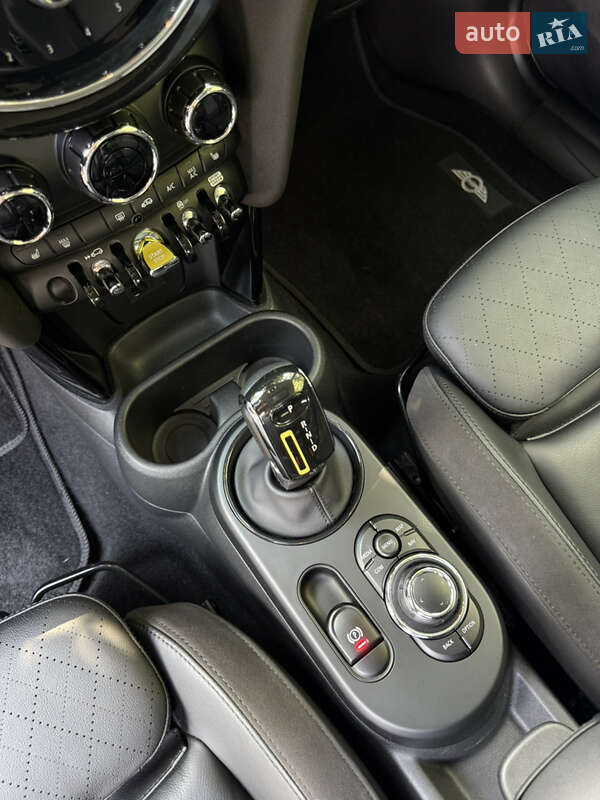 Хэтчбек MINI Cooper 2022 в Киеве