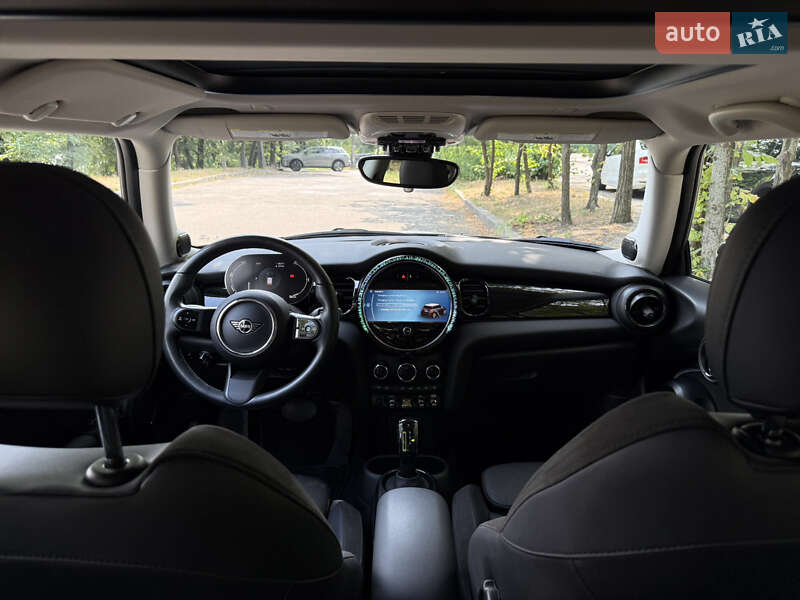 Хэтчбек MINI Cooper 2022 в Киеве