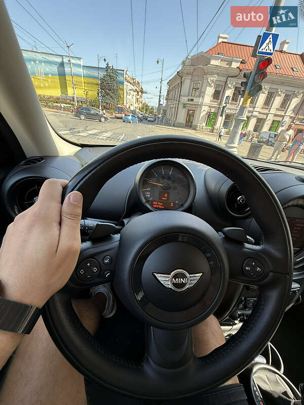 Хэтчбек MINI Cooper 2016 в Черновцах