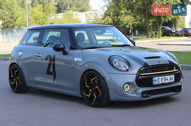 Хетчбек MINI Cooper 2015 в Дніпрі фото Хетчбек MINI Cooper 2015 в Дніпрі