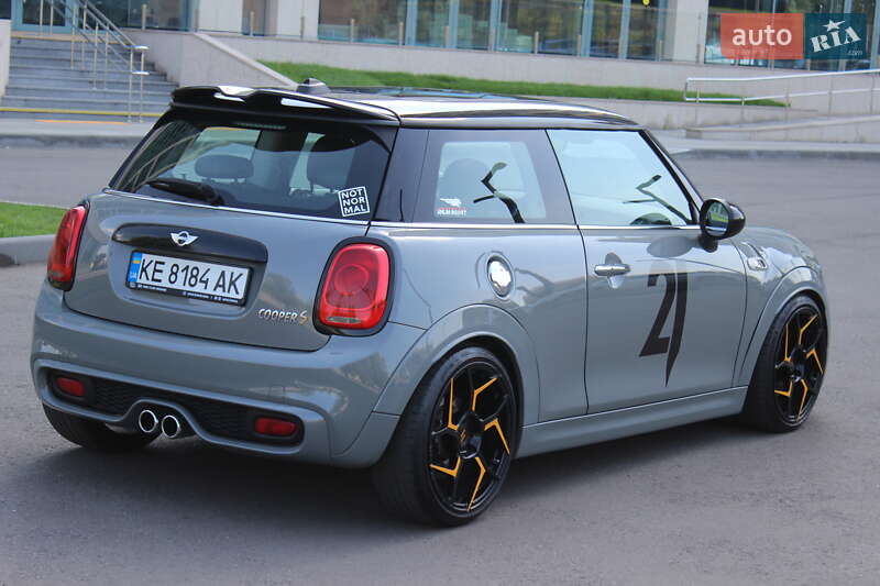 Хетчбек MINI Cooper 2015 в Дніпрі фото 10 Хетчбек MINI Cooper 2015 в Дніпрі