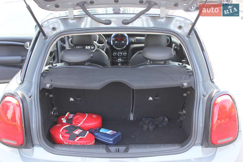 Хетчбек MINI Cooper 2015 в Дніпрі фото 26 Хетчбек MINI Cooper 2015 в Дніпрі