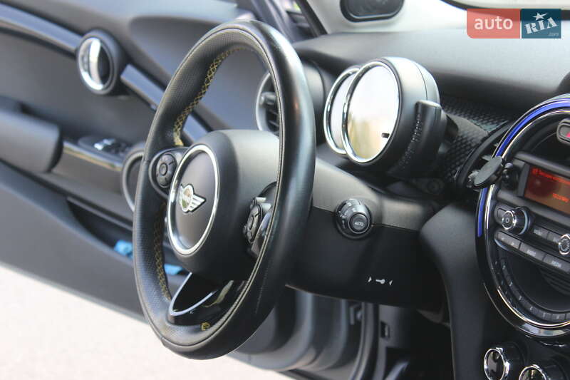 Хетчбек MINI Cooper 2015 в Дніпрі фото 28 Хетчбек MINI Cooper 2015 в Дніпрі