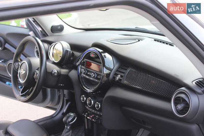 Хетчбек MINI Cooper 2015 в Дніпрі фото 29 Хетчбек MINI Cooper 2015 в Дніпрі