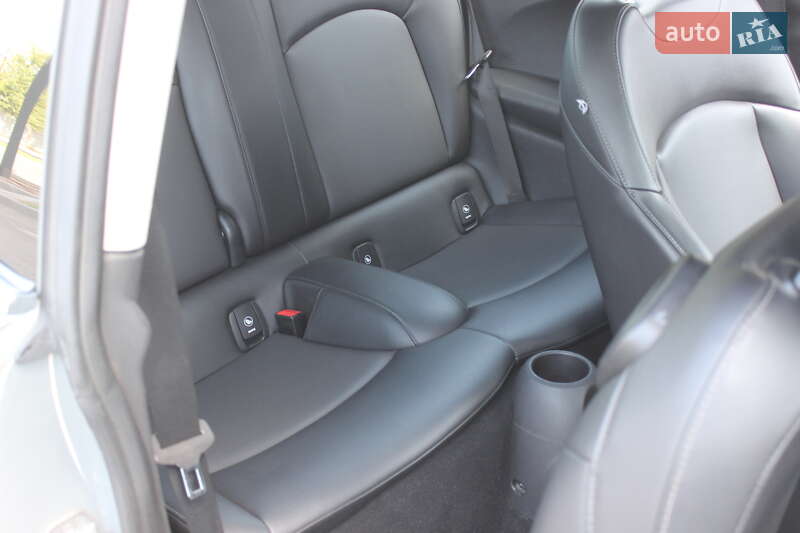 Хетчбек MINI Cooper 2015 в Дніпрі фото 31 Хетчбек MINI Cooper 2015 в Дніпрі