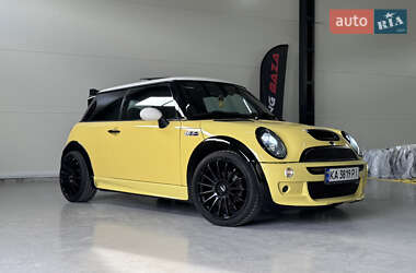 Хетчбек MINI Cooper 2003 в Києві Хетчбек MINI Cooper 2003 в Києві
