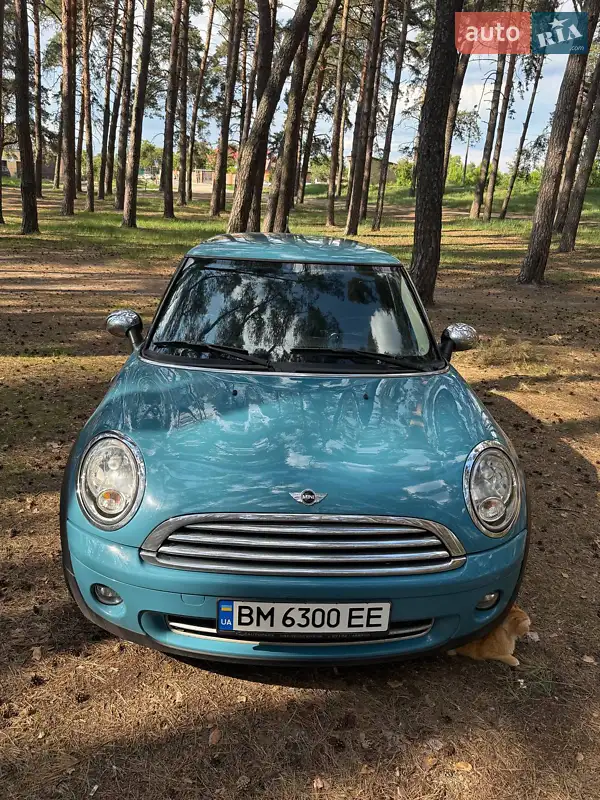 MINI Cooper 2010