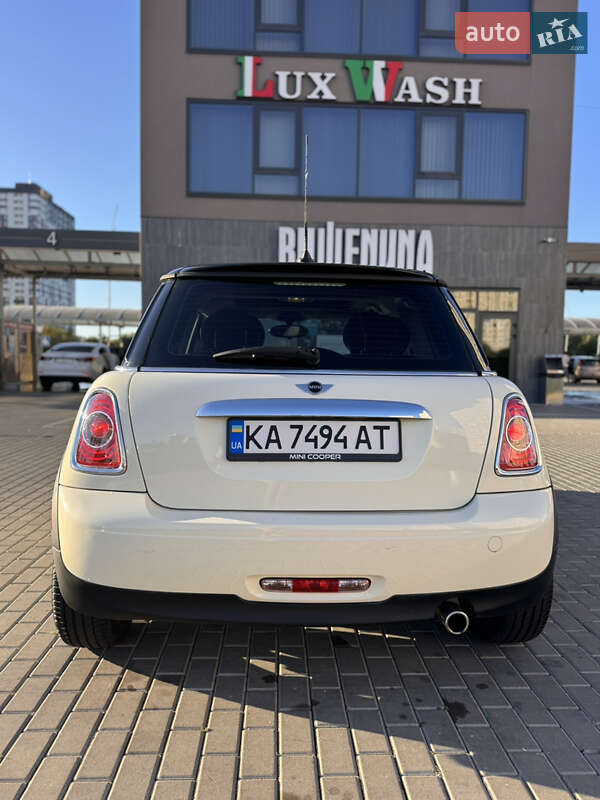 Хэтчбек MINI Cooper 2011 в Киеве фото 7 Хэтчбек MINI Cooper 2011 в Киеве
