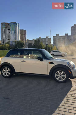 Хэтчбек MINI Cooper 2011 в Киеве фото 6 Хэтчбек MINI Cooper 2011 в Киеве