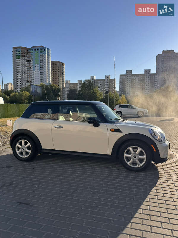 Хэтчбек MINI Cooper 2011 в Киеве фото 6 Хэтчбек MINI Cooper 2011 в Киеве