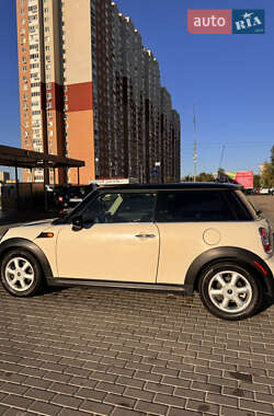 MINI Cooper  2011