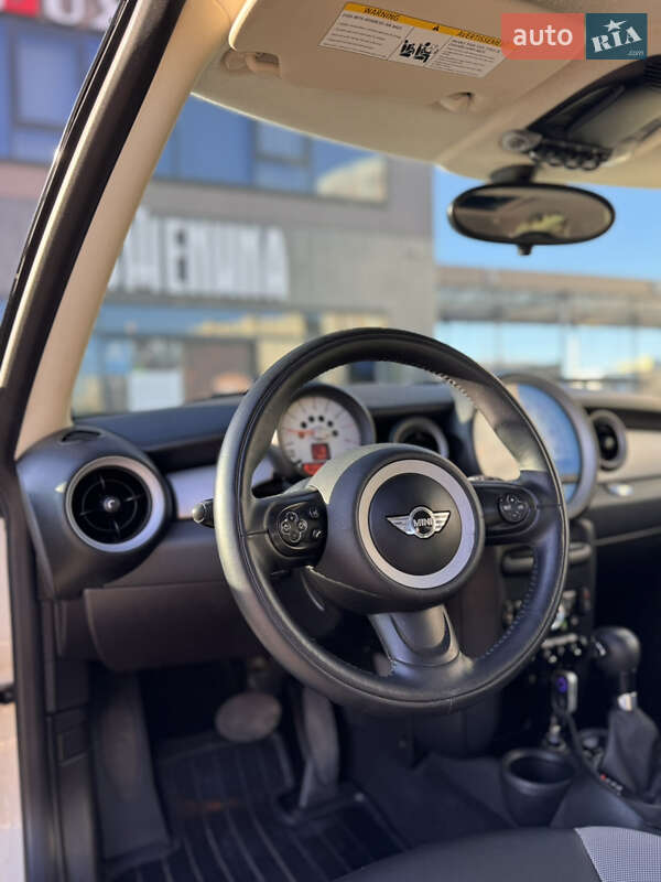 Хэтчбек MINI Cooper 2011 в Киеве фото 12 Хэтчбек MINI Cooper 2011 в Киеве