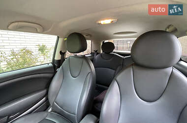 Хэтчбек MINI Cooper 2013 в Черновцах