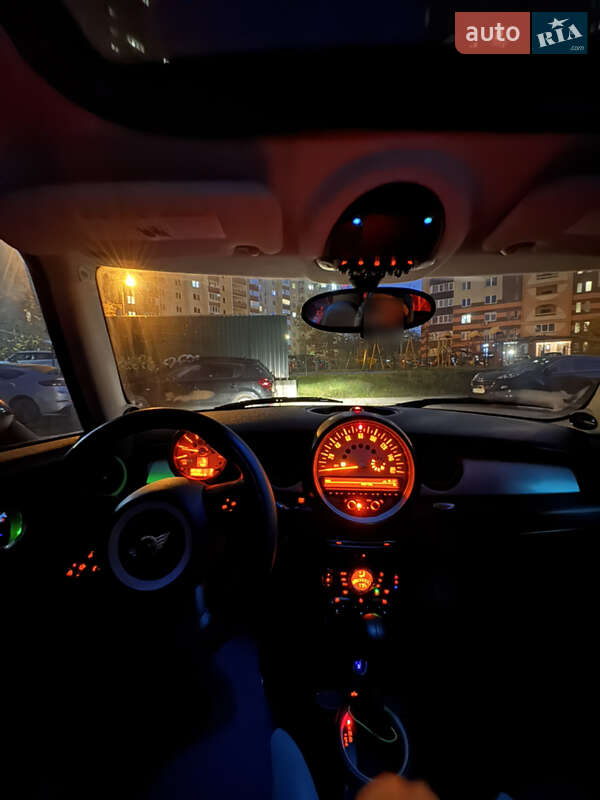 Хэтчбек MINI Cooper 2011 в Киеве фото 18 Хэтчбек MINI Cooper 2011 в Киеве