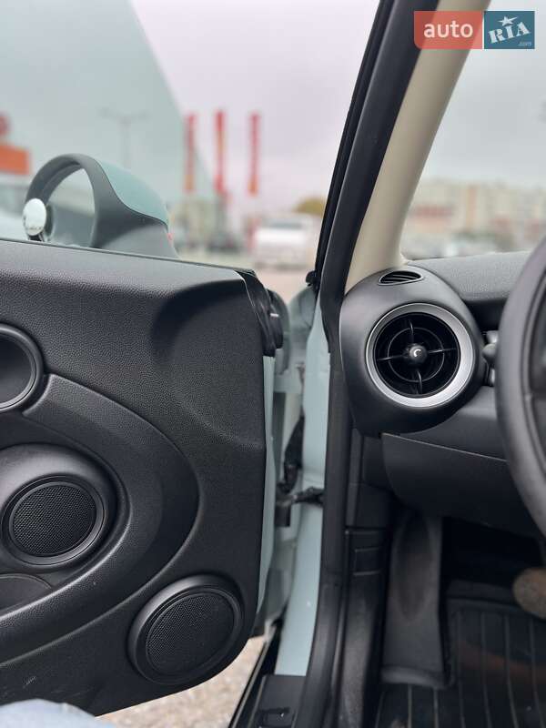 Хэтчбек MINI Cooper 2012 в Черновцах