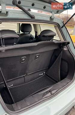 Хэтчбек MINI Cooper 2012 в Черновцах