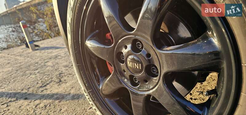 Хэтчбек MINI Cooper 2006 в Киеве