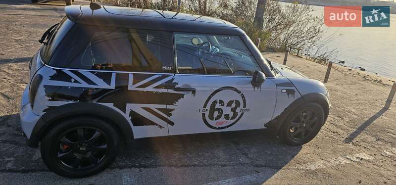Хэтчбек MINI Cooper 2006 в Киеве