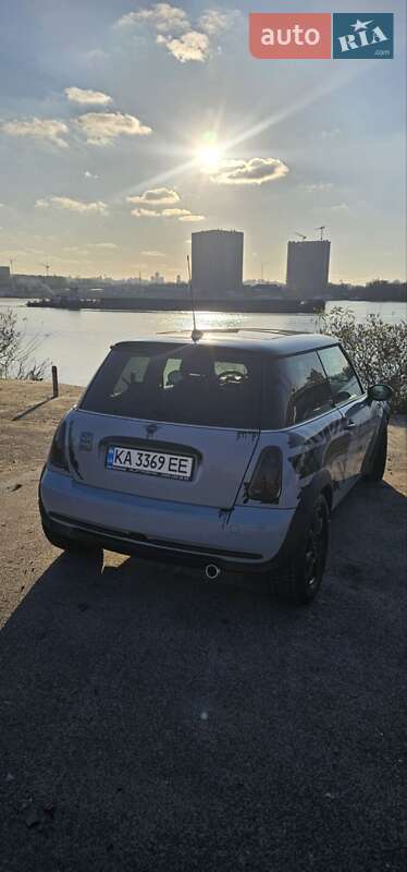 Хэтчбек MINI Cooper 2006 в Киеве