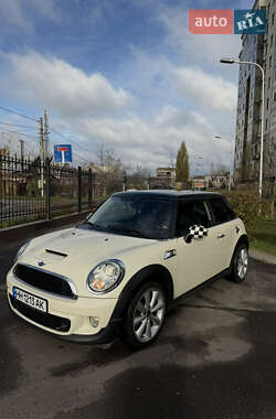 MINI Cooper 2013