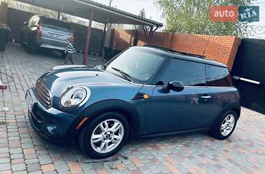 Хэтчбек MINI Cooper 2011 в Николаеве фото Хэтчбек MINI Cooper 2011 в Николаеве