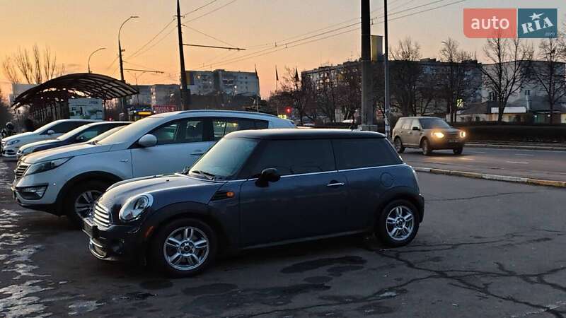 Хэтчбек MINI Cooper 2011 в Николаеве фото 5 Хэтчбек MINI Cooper 2011 в Николаеве