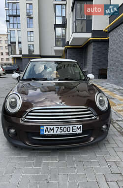 MINI Cooper  2011