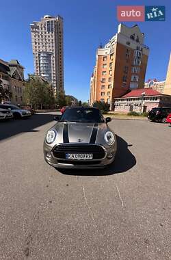 MINI Cooper 2016