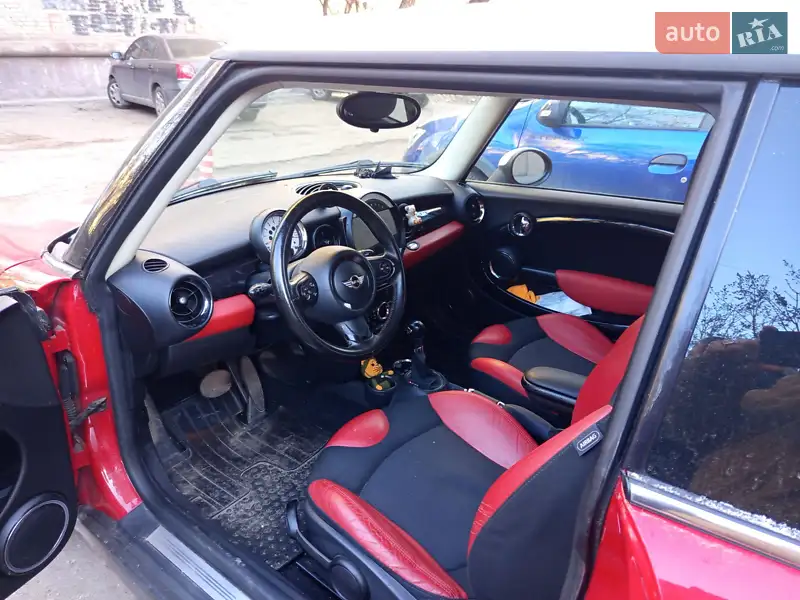 MINI Cooper 2010