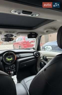 Хэтчбек MINI Cooper 2014 в Киеве