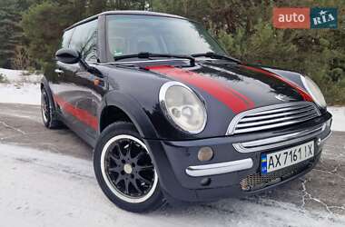 MINI Cooper  2003