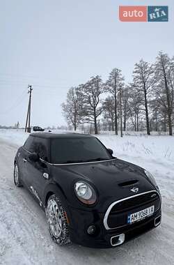 Хетчбек MINI Cooper 2016 в Овручі