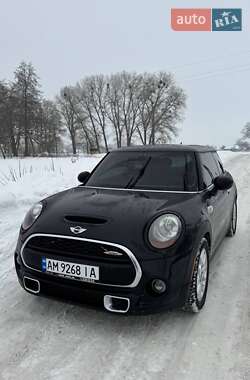 Хетчбек MINI Cooper 2016 в Овручі