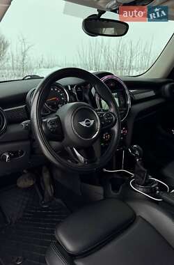 Хетчбек MINI Cooper 2016 в Овручі