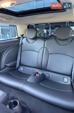 Хэтчбек MINI Cooper 2013 в Ужгороде