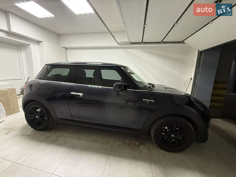Хэтчбек MINI Cooper 2023 в Ивано-Франковске