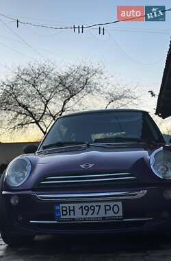 MINI Cooper 2004