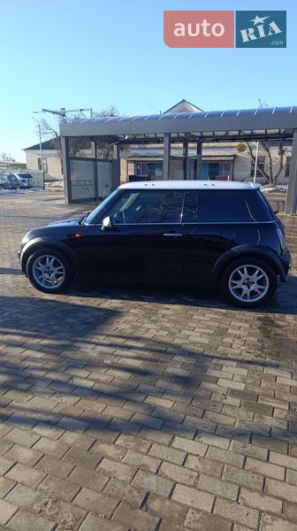 Хетчбек MINI Cooper 2002 в Лубнах фото 2 Хетчбек MINI Cooper 2002 в Лубнах