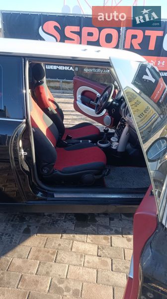 Хетчбек MINI Cooper 2002 в Лубнах фото 10 Хетчбек MINI Cooper 2002 в Лубнах