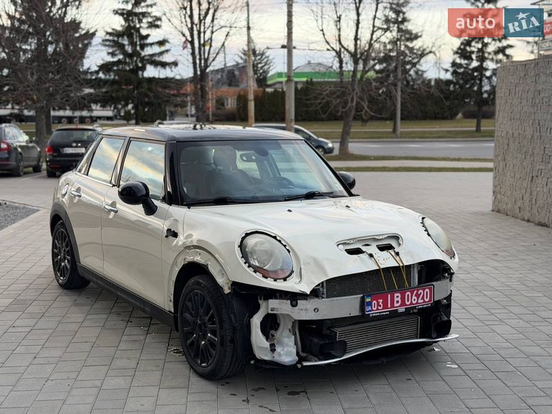 MINI Cooper 2015