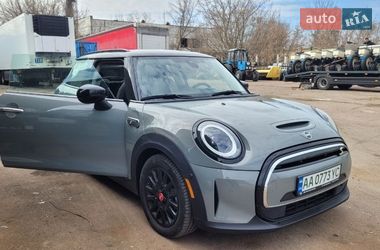 Хэтчбек MINI Cooper 2021 в Киеве