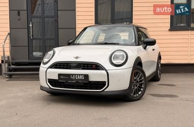 Хэтчбек MINI Cooper 2024 в Киеве