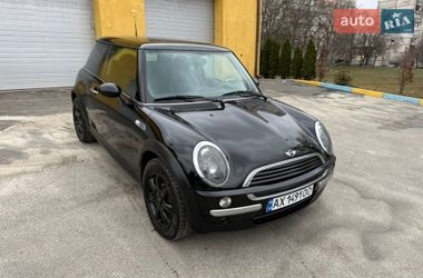 MINI Cooper  2003