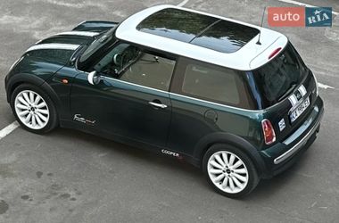 MINI Cooper  2003