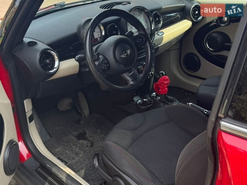 Хэтчбек MINI Cooper 2013 в Подгородном
